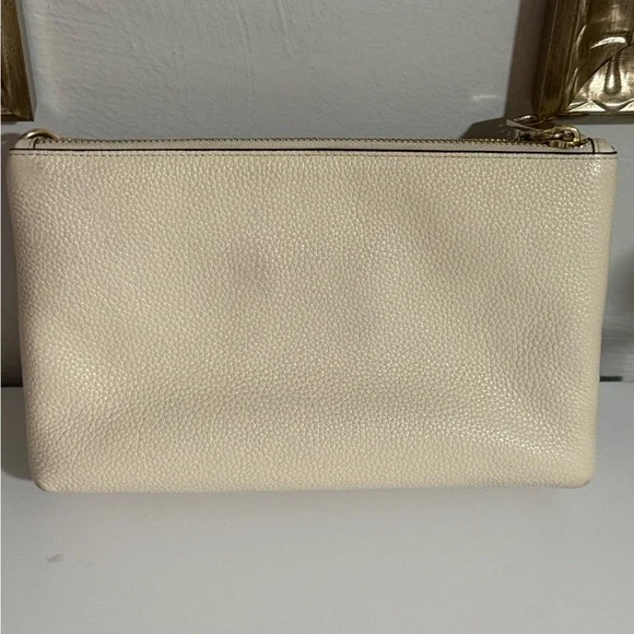 COACH Chalk Double Zip Lyla Purse/Wristlet Set with Bear Charm - Picture 4 of 16